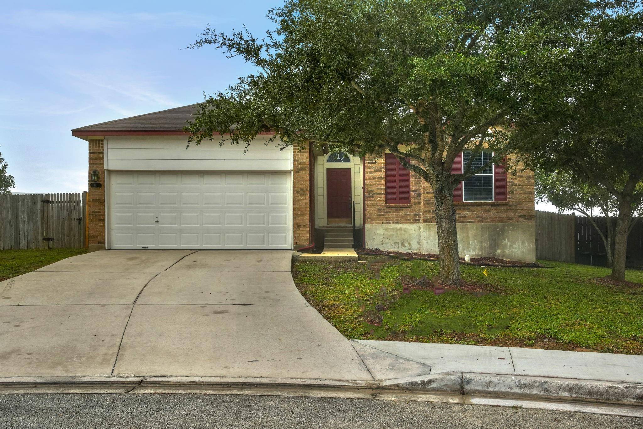 111 Goddard, Kyle, TX 78640