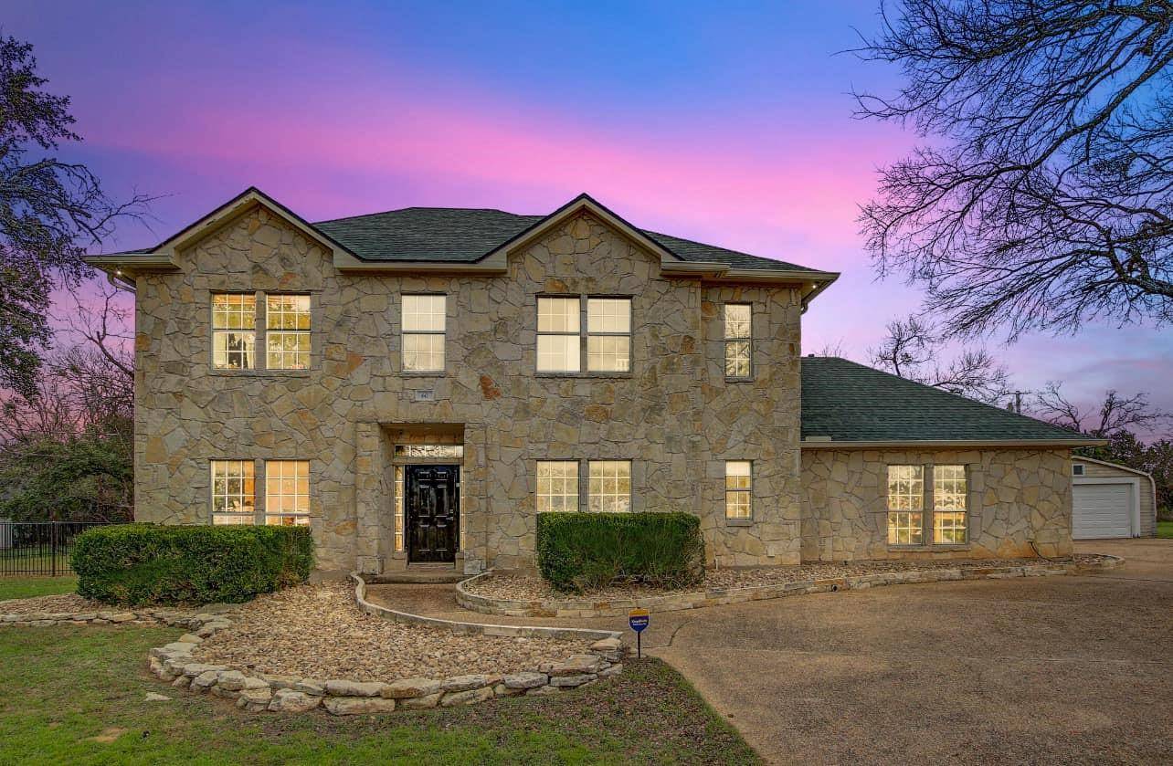 60 Four T Ranch RD, Georgetown, TX 78633