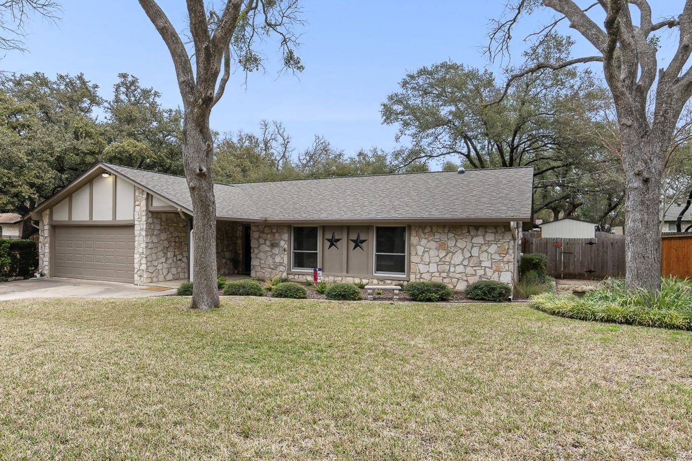 2402 La Rochelle DR, Cedar Park, TX 78613