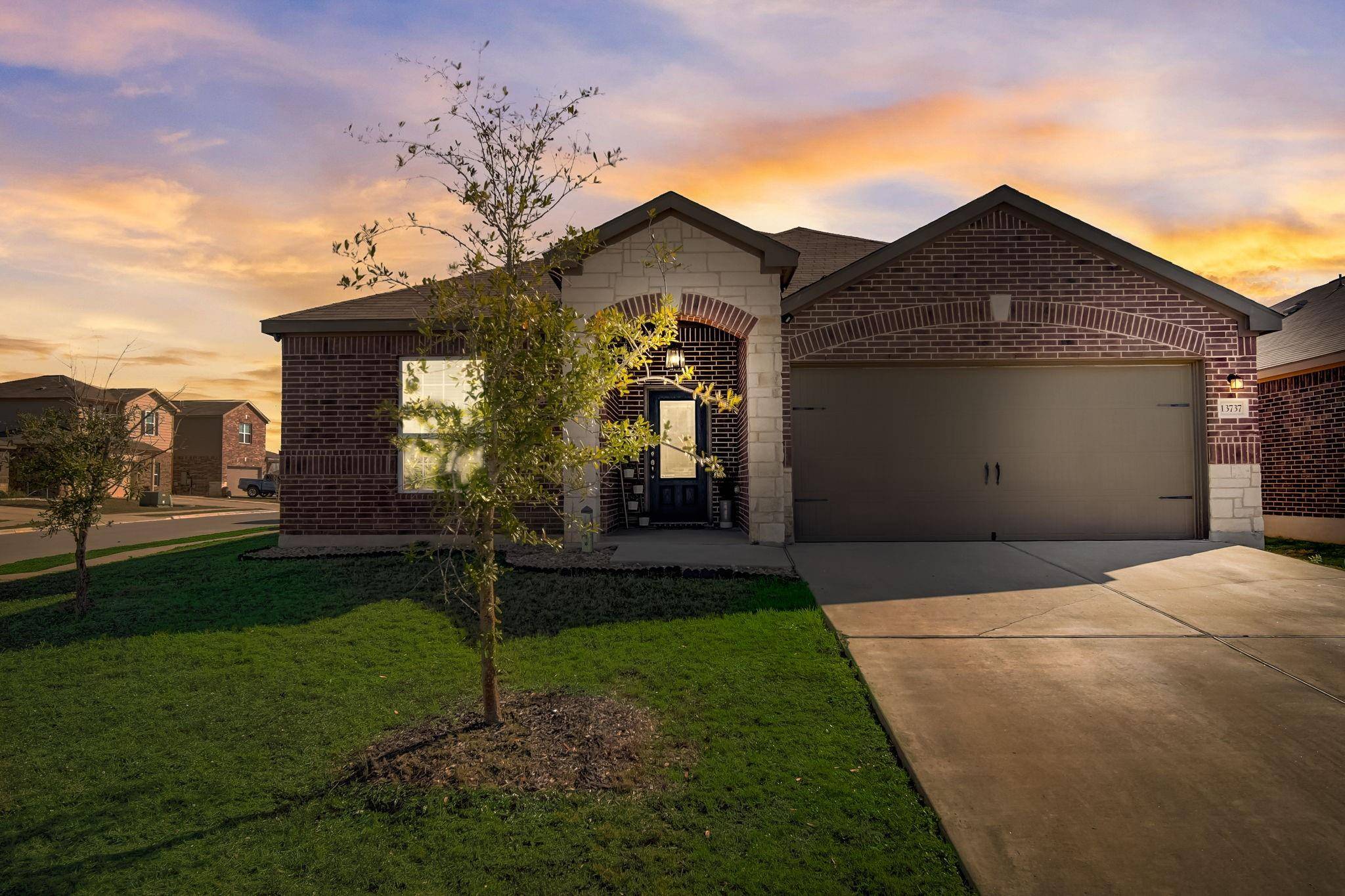 13737 Charles W. Fairbanks CV, Manor, TX 78653