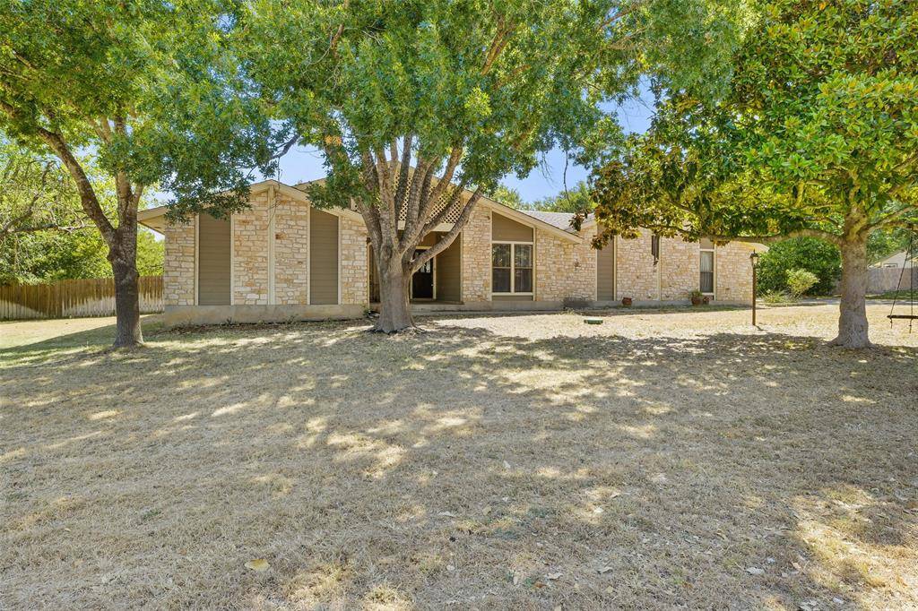 314 Juniper DR, Buda, TX 78610