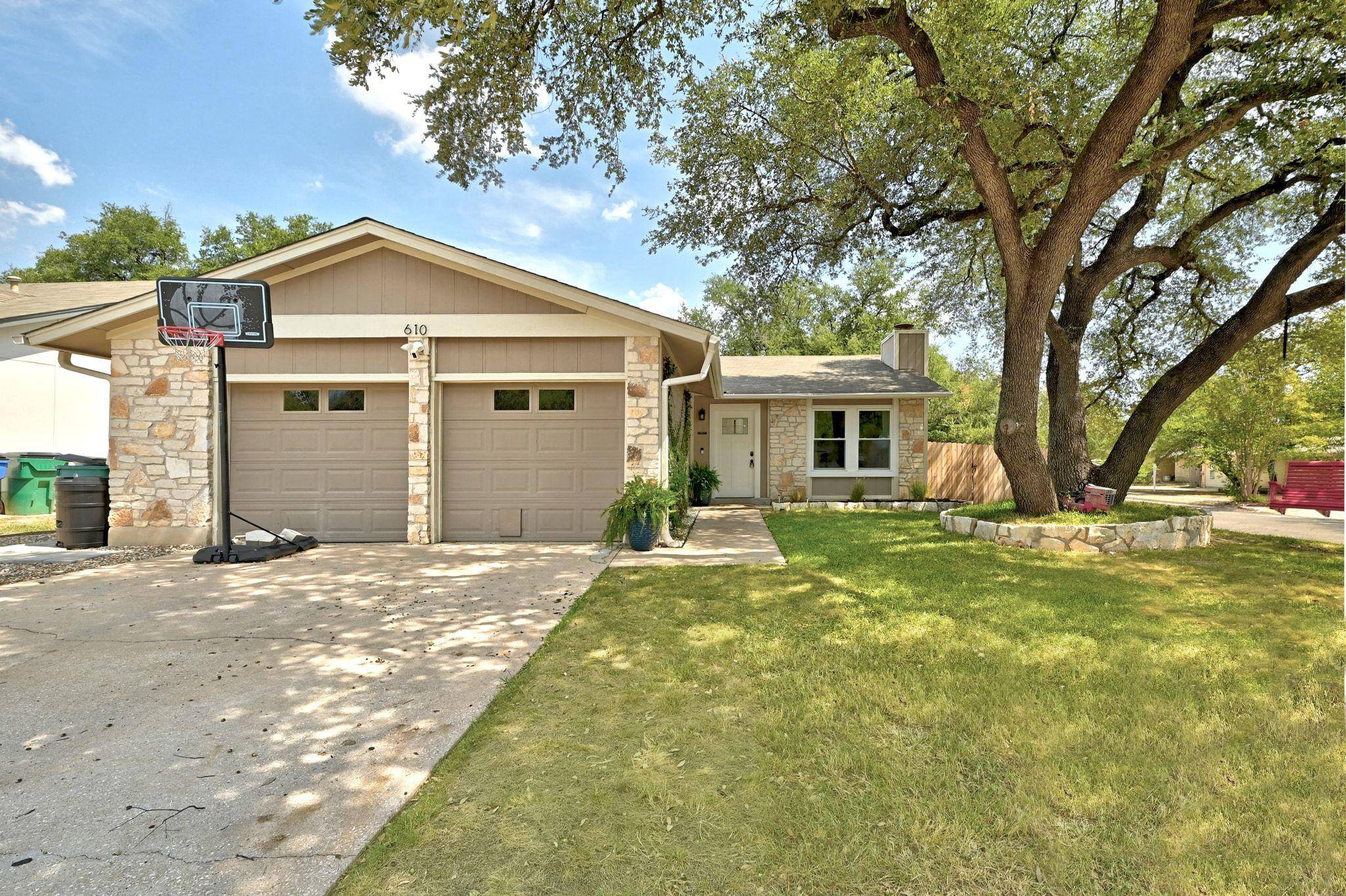 610 Twin Oak TRL, Cedar Park, TX 78613