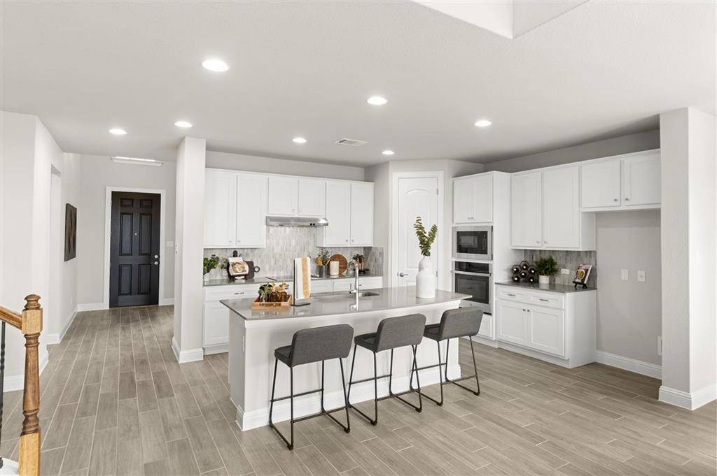 124 Rocky View LN, Georgetown, TX 78628