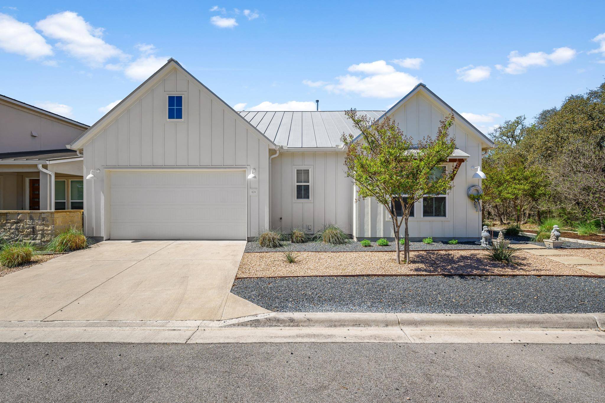 121 Francesco LN, Dripping Springs, TX 78620