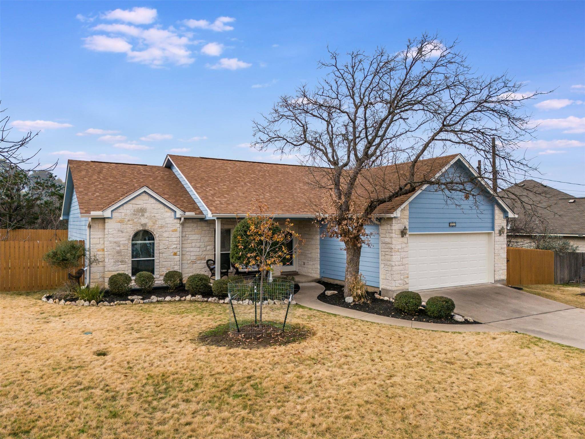 123 W Greenbriar DR, Marble Falls, TX 78654