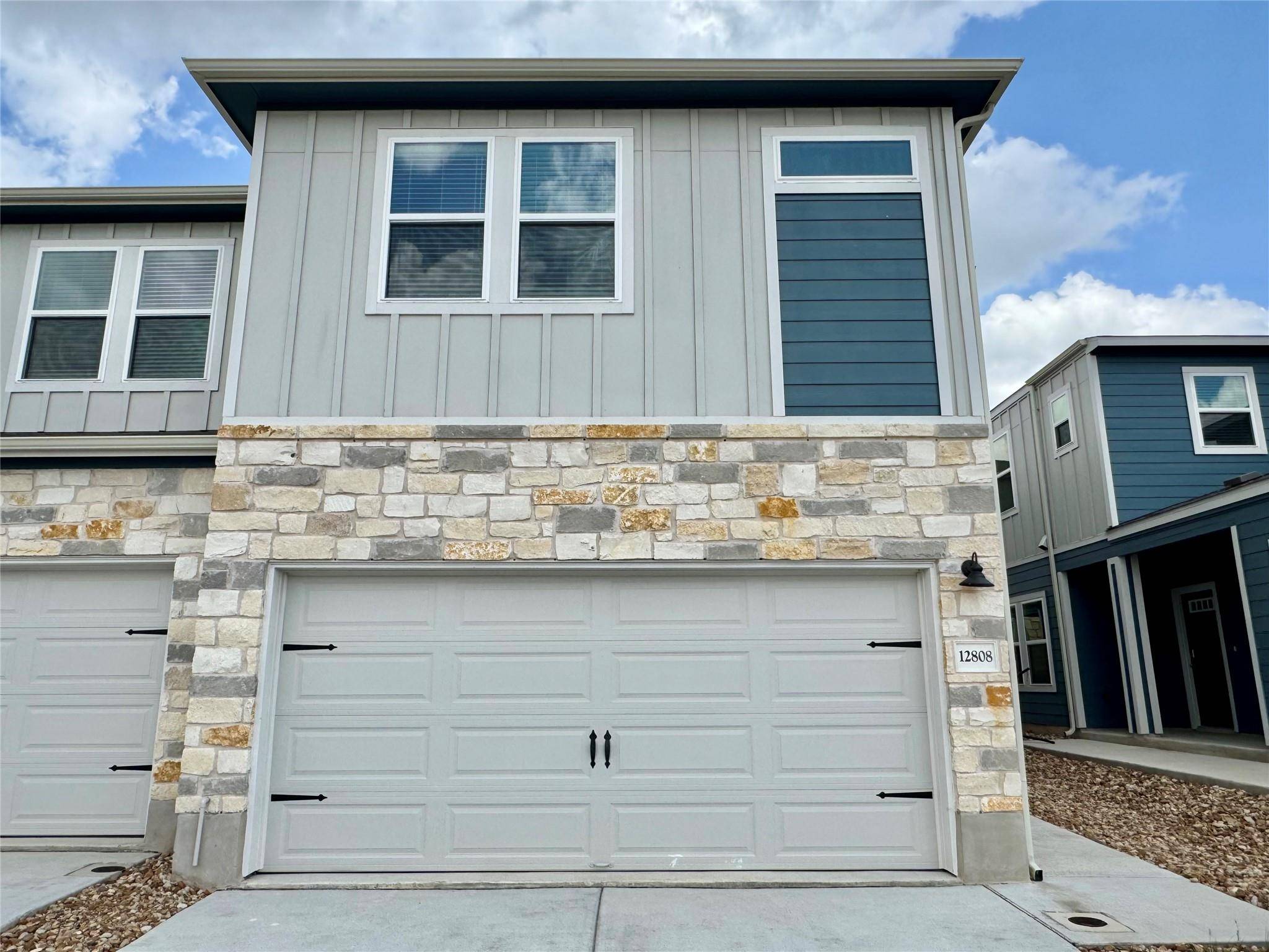 12808 Siena Village LN, Buda, TX 78610