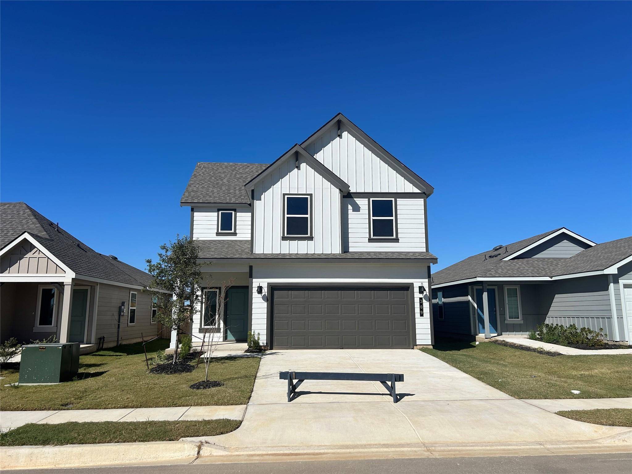 Address not disclosed, Rockdale, TX 76567