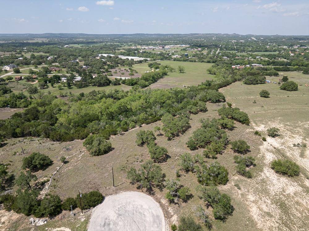 123 El Nopal DR, Blanco, TX 78606