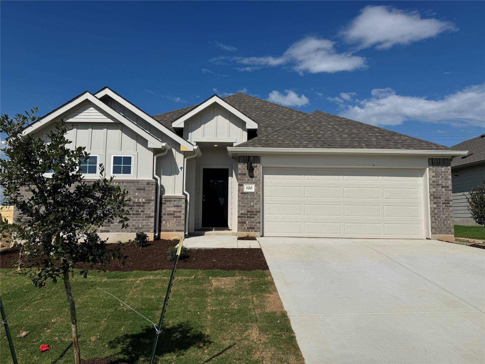 120 Quail Convey DR, Jarrell, TX 76537