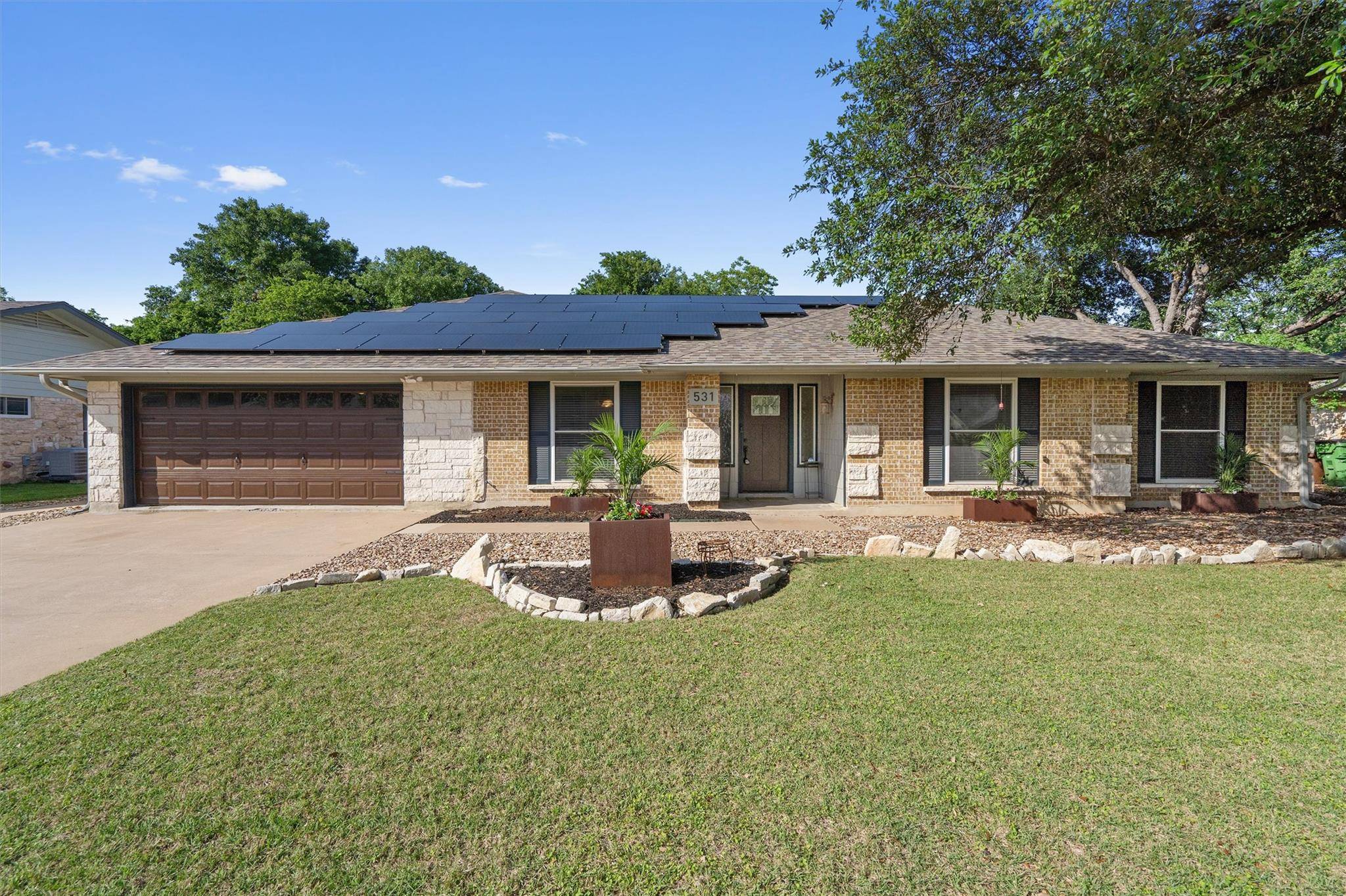531 Dennis DR, Round Rock, TX 78664