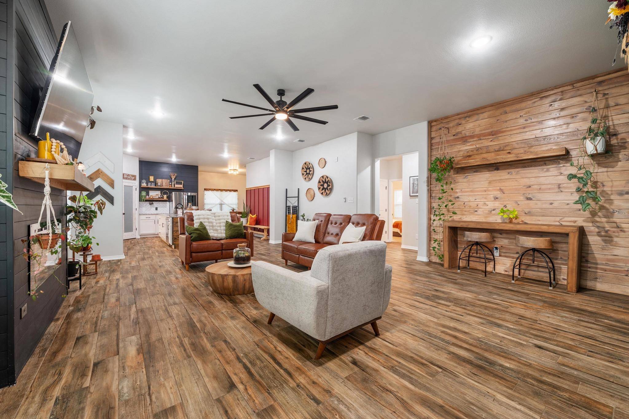 516 Holstein DR, Belton, TX 76513
