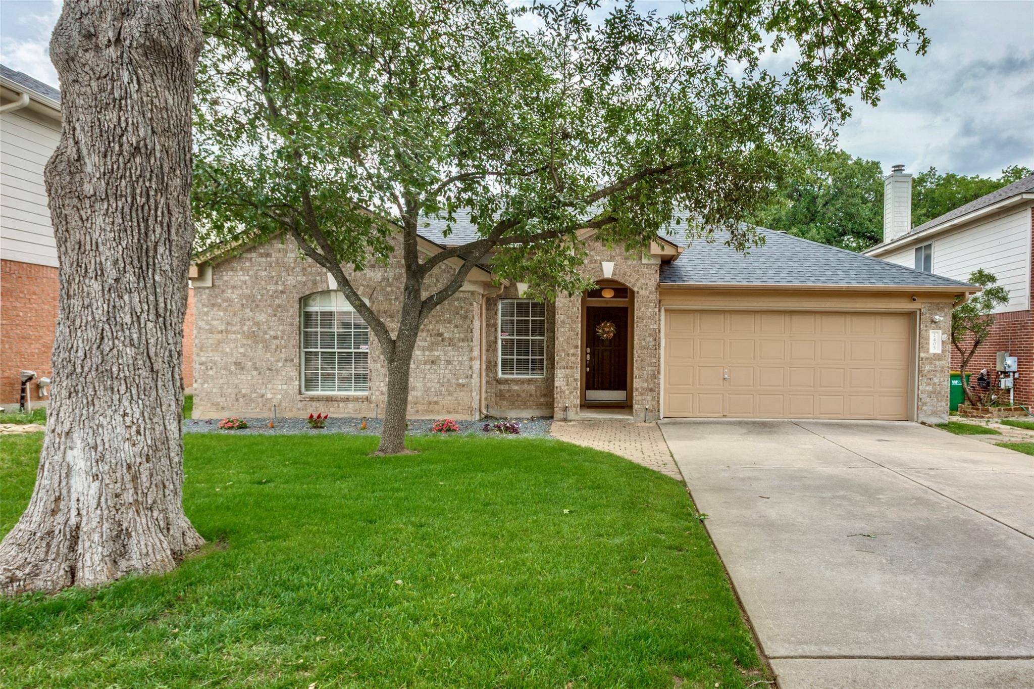 2405 Alexandra LN, Cedar Park, TX 78613