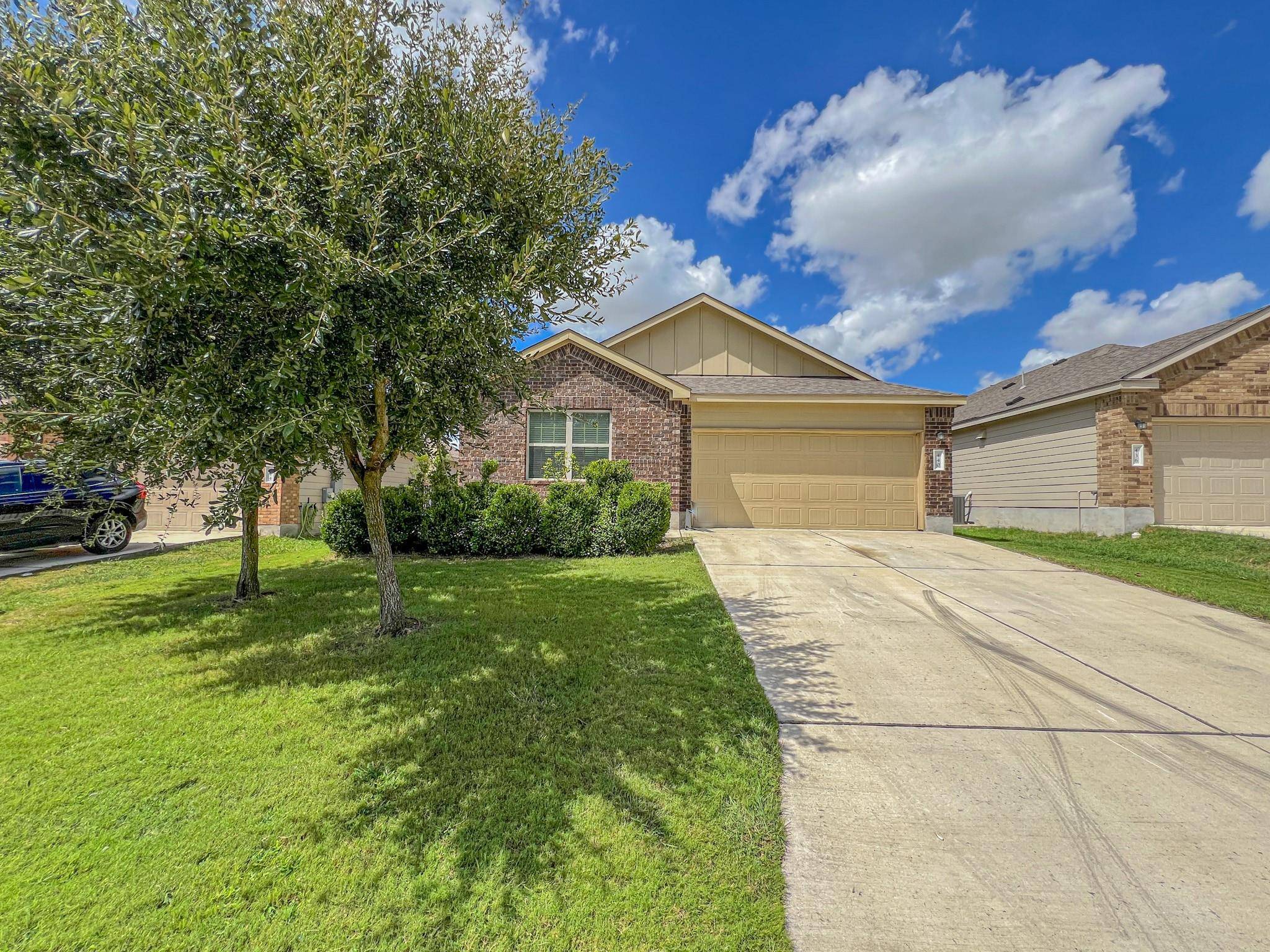 440 Druse LN, Jarrell, TX 76537