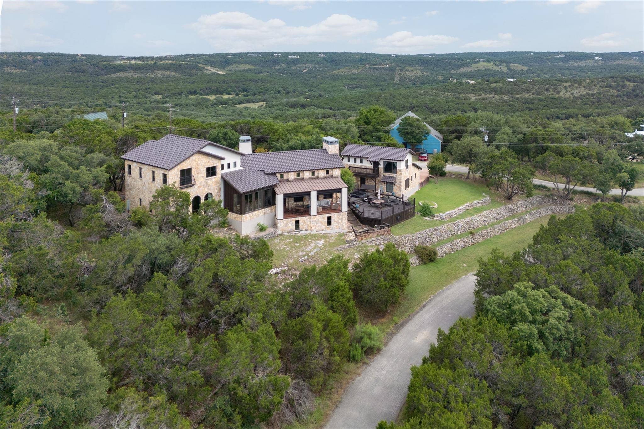 101 Sunrise DR, Wimberley, TX 78676