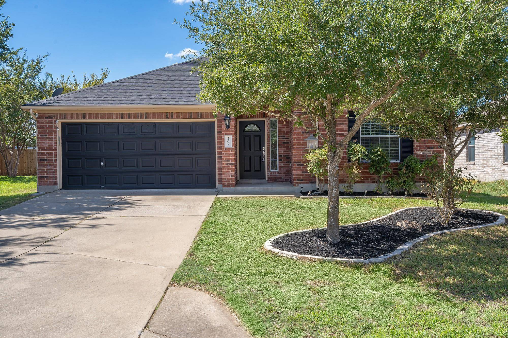 207 Caliber CV, Bastrop, TX 78602