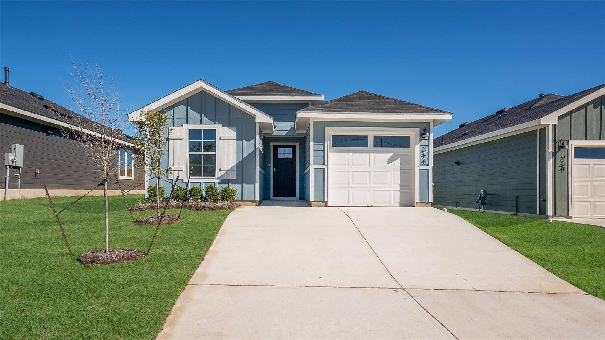 205 Celosia LOOP, Uhland, TX 78640