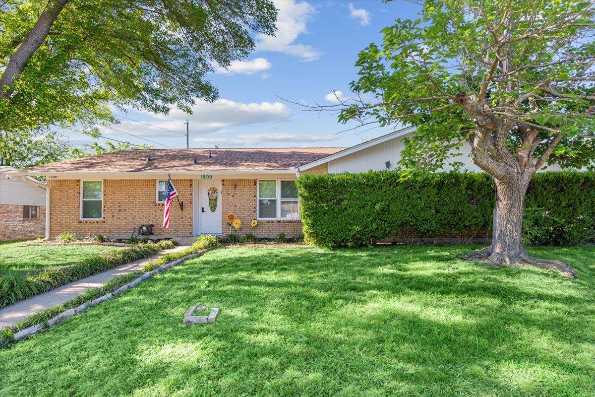 1800 Muir DR, Killeen, TX 76543