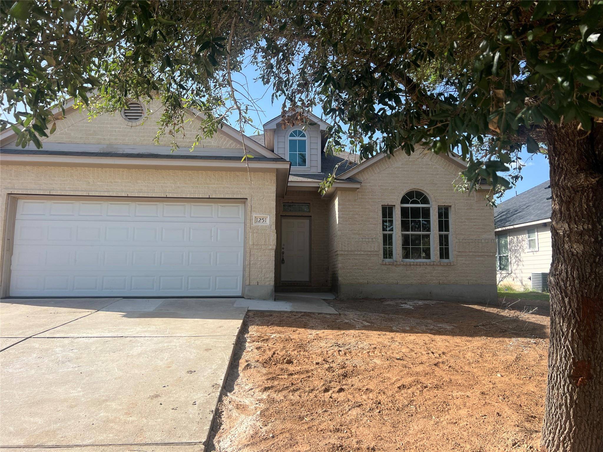 1251 Arbor Knot DR, Kyle, TX 78640