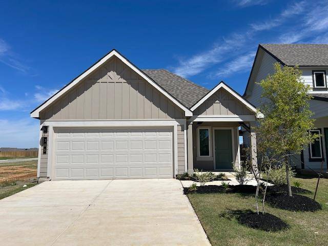 305 Randall PL, Rockdale, TX 76567