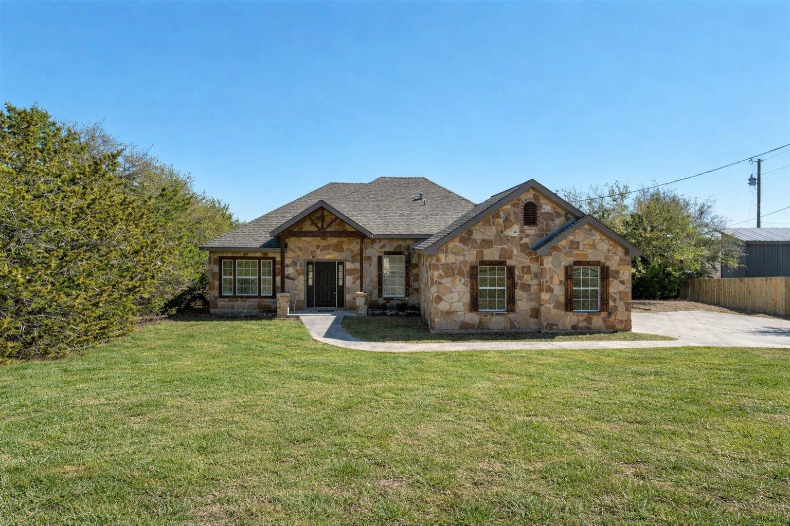 710 Deer Creek CIR, Dripping Springs, TX 78620