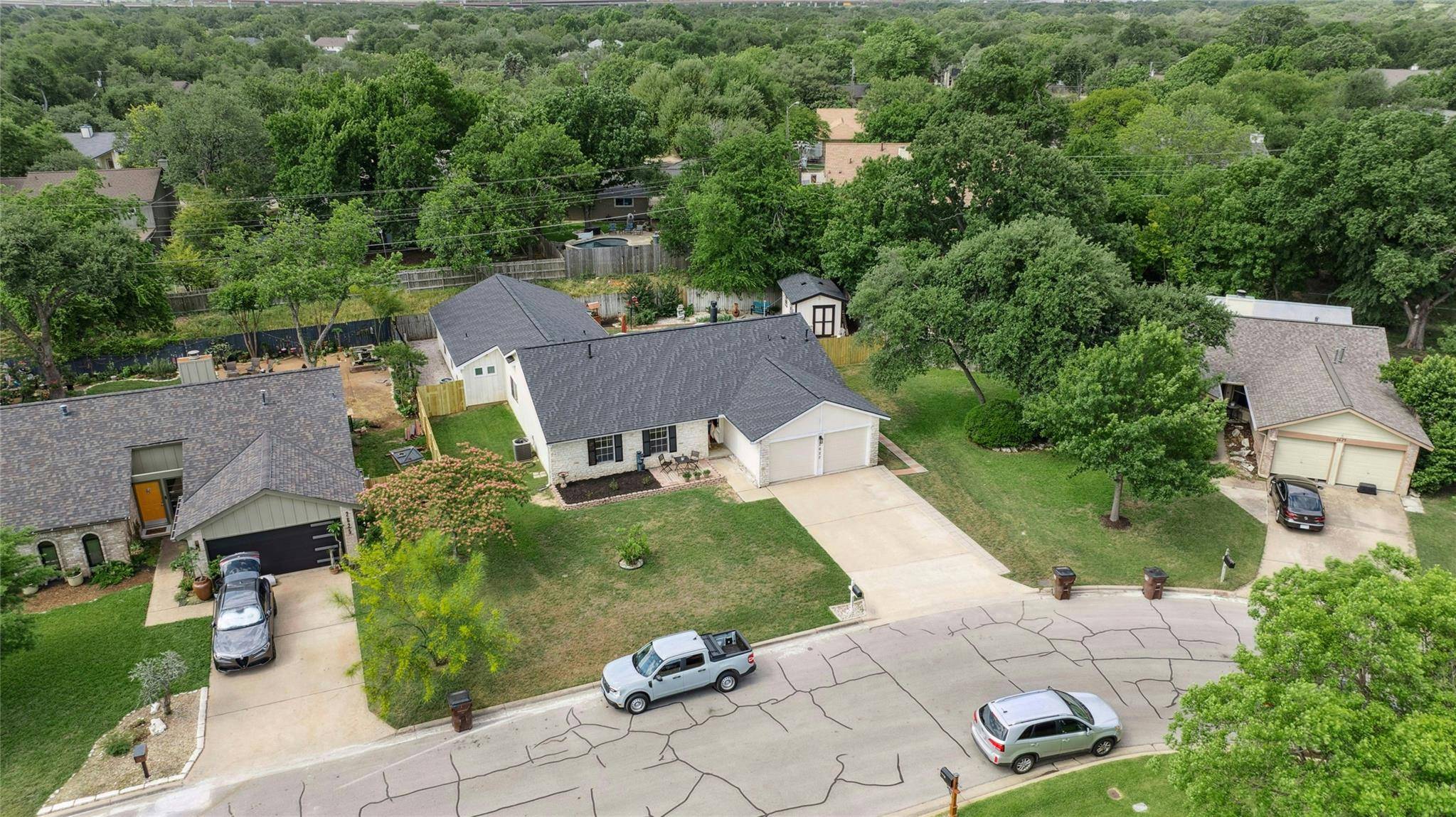 2627 Oak Meadow DR, Round Rock, TX 78681
