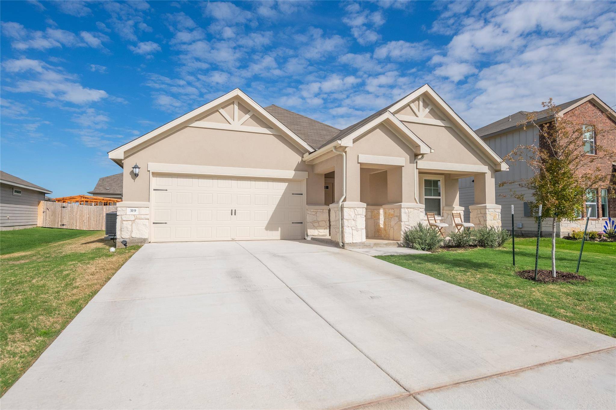 319 Windy Reed RD, Hutto, TX 78634