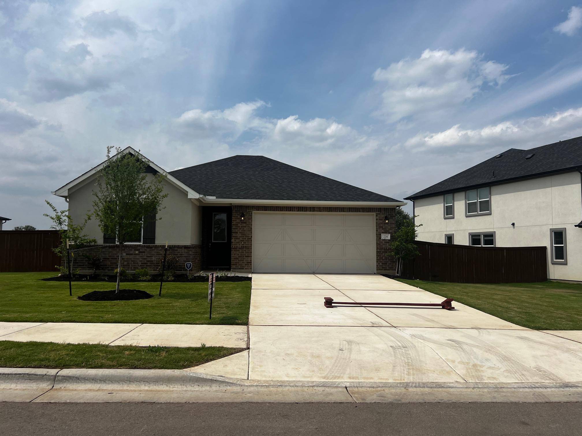 224 Torchwood DR, Marble Falls, TX 78654