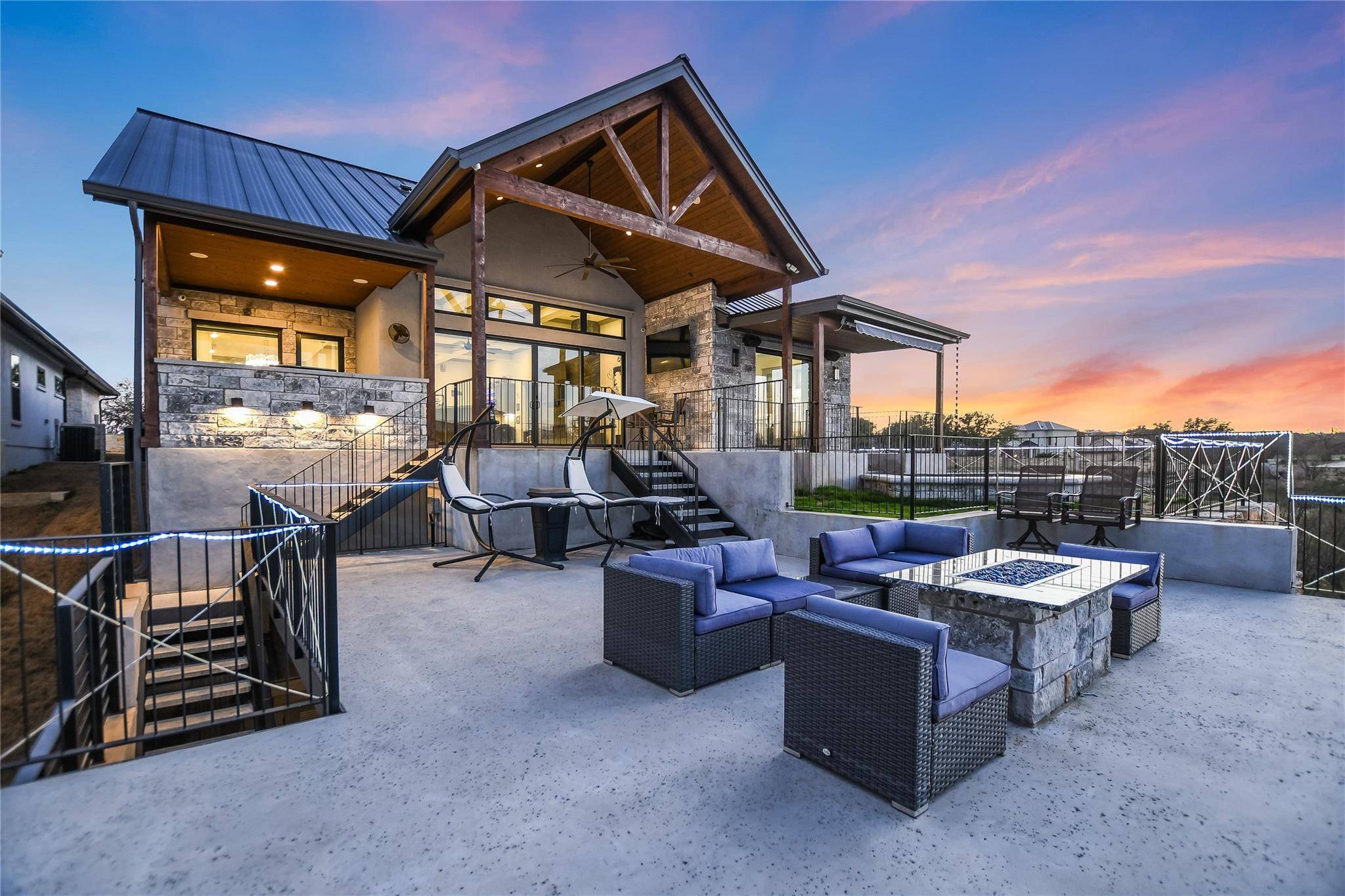 116 Ensenada LN, Horseshoe Bay, TX 78657