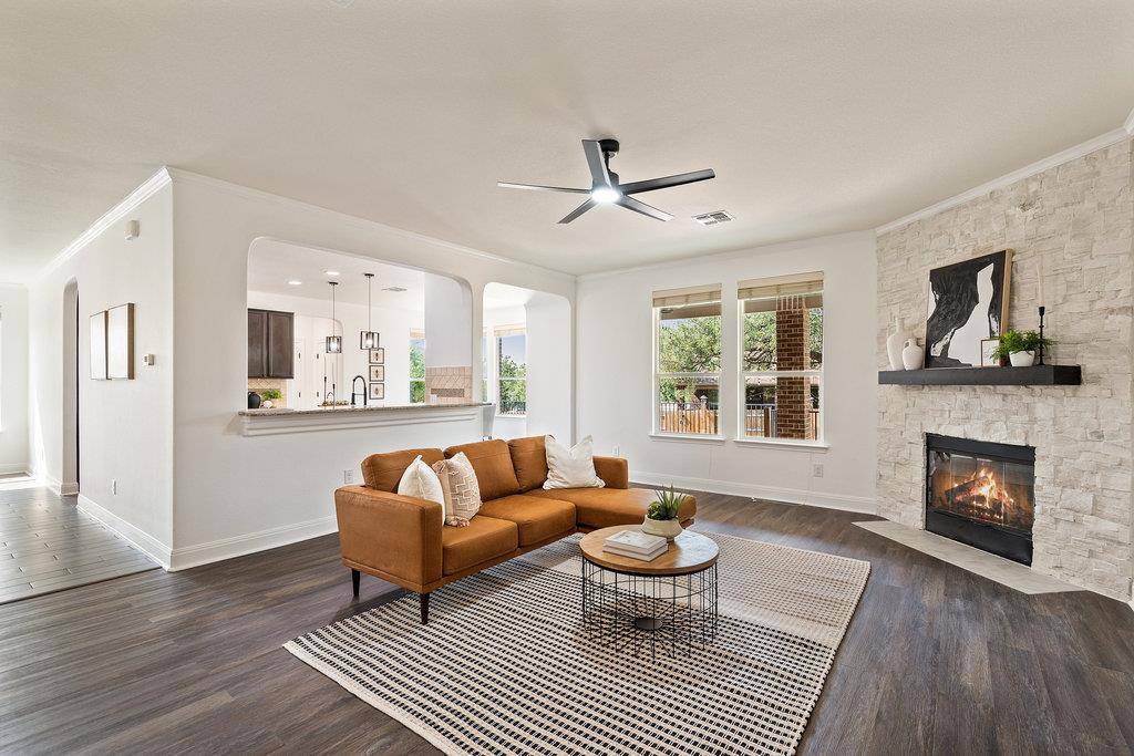 515 Westbury LN, Georgetown, TX 78633