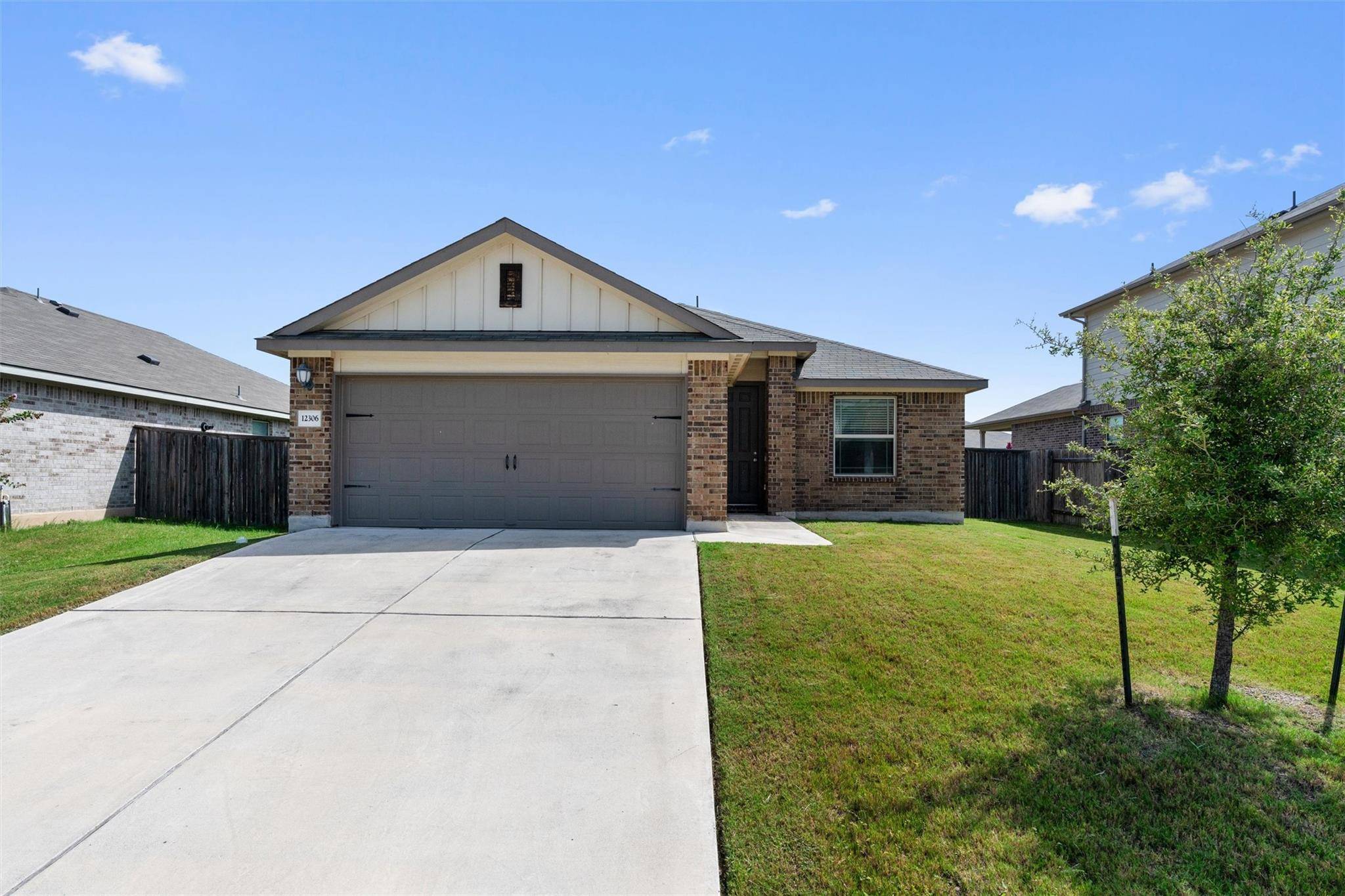 12306 Silverstream LN, Manor, TX 78653