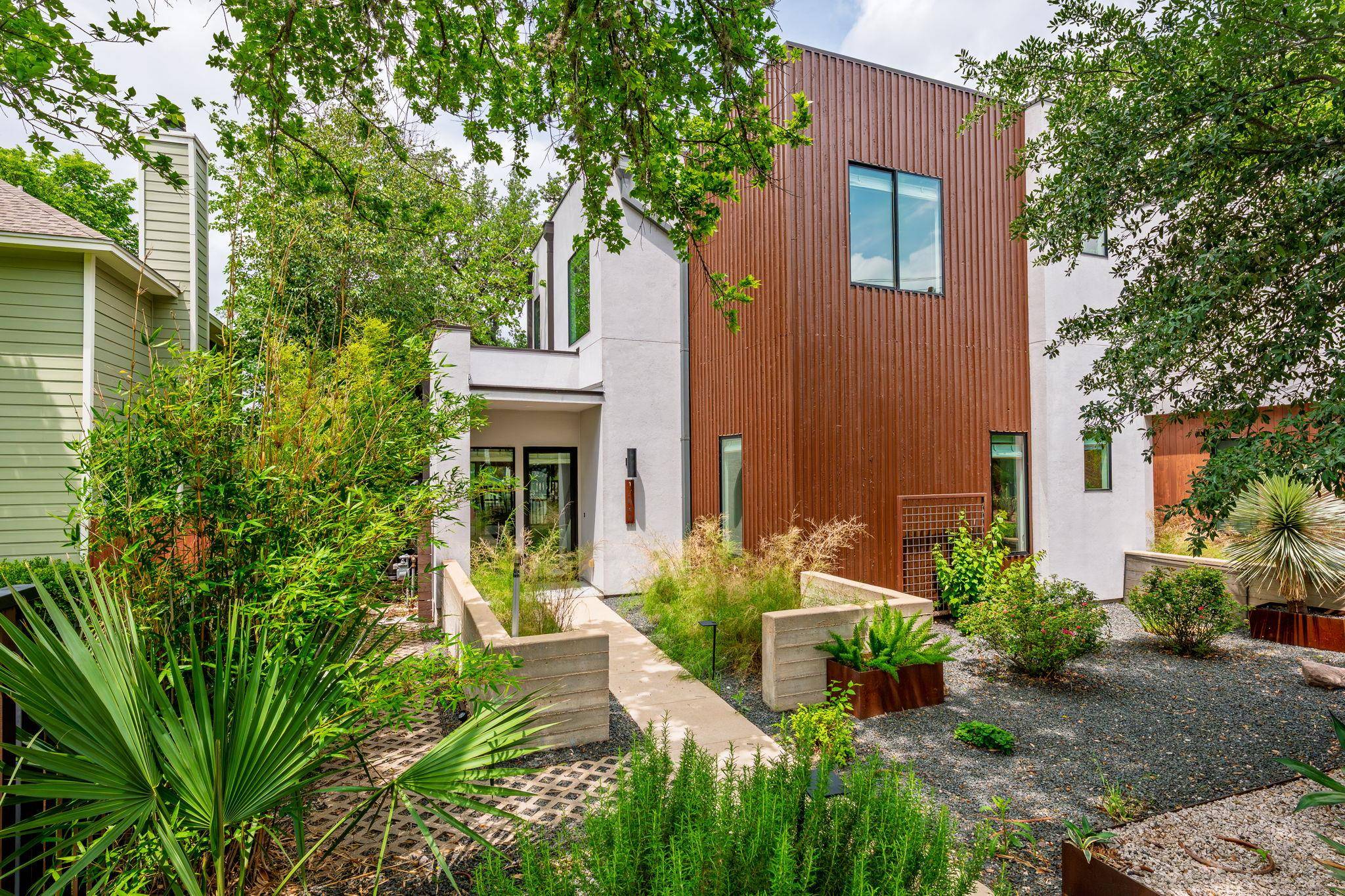 1704 S 5th ST #B, Austin, TX 78704