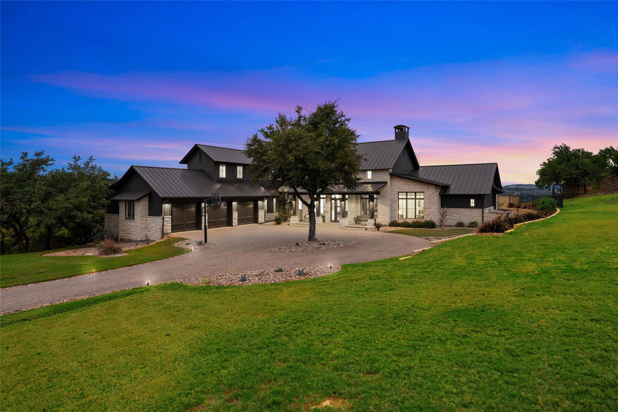 19408 Sean Avery PATH, Spicewood, TX 78669