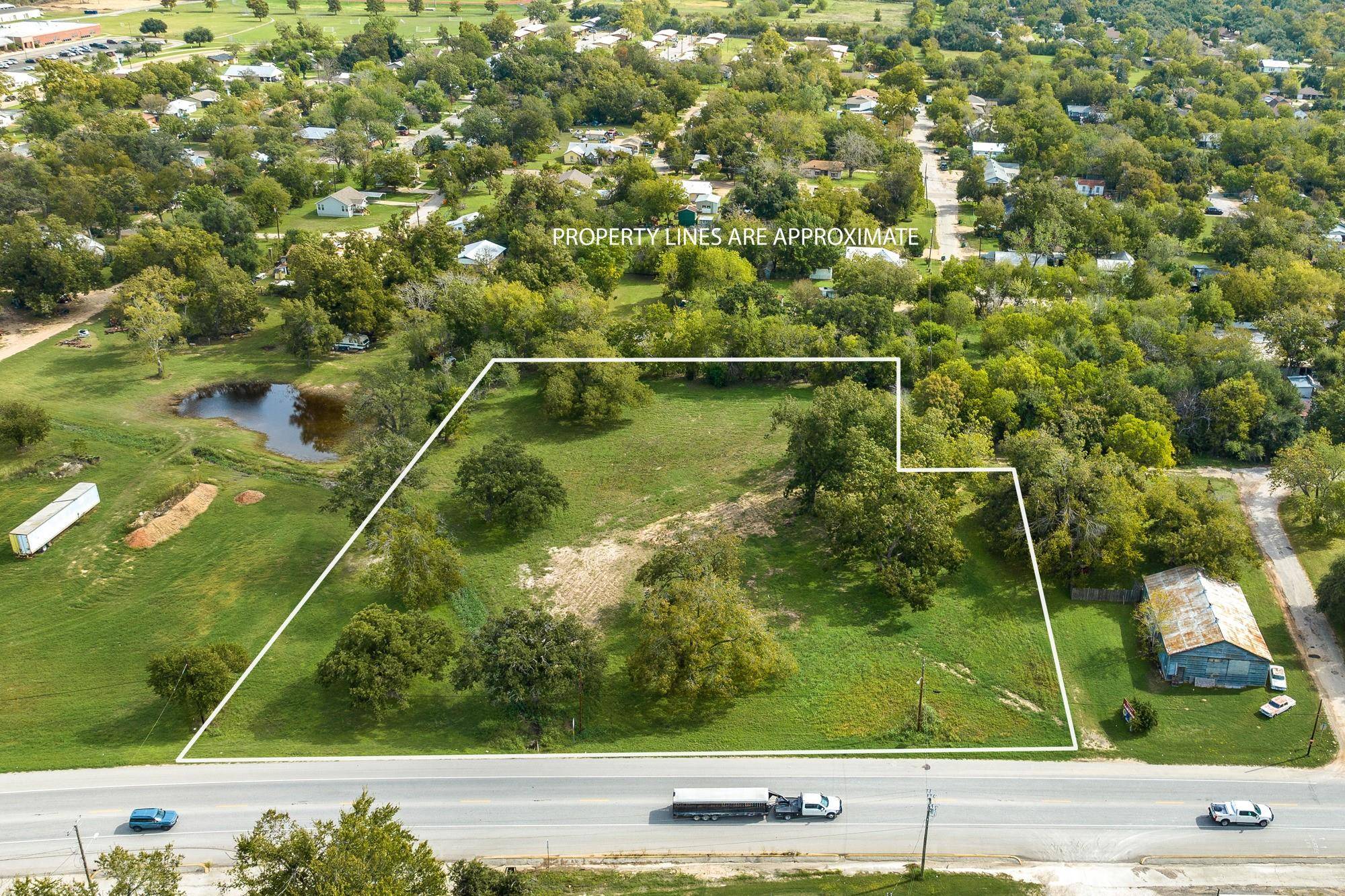 200 W 18 1/2 ST, Cameron, TX 76520
