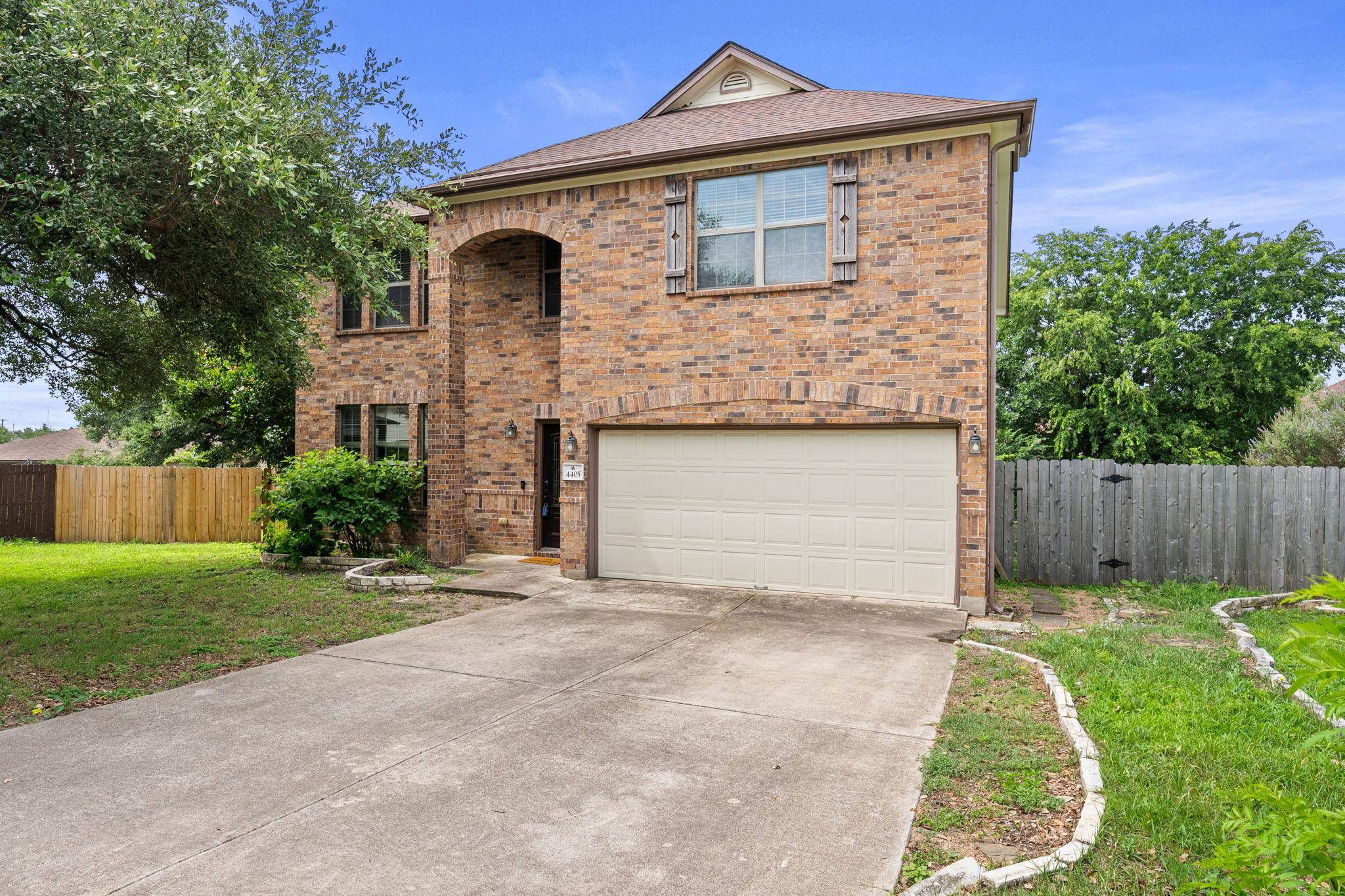 4405 Woodstock DR, Georgetown, TX 78633
