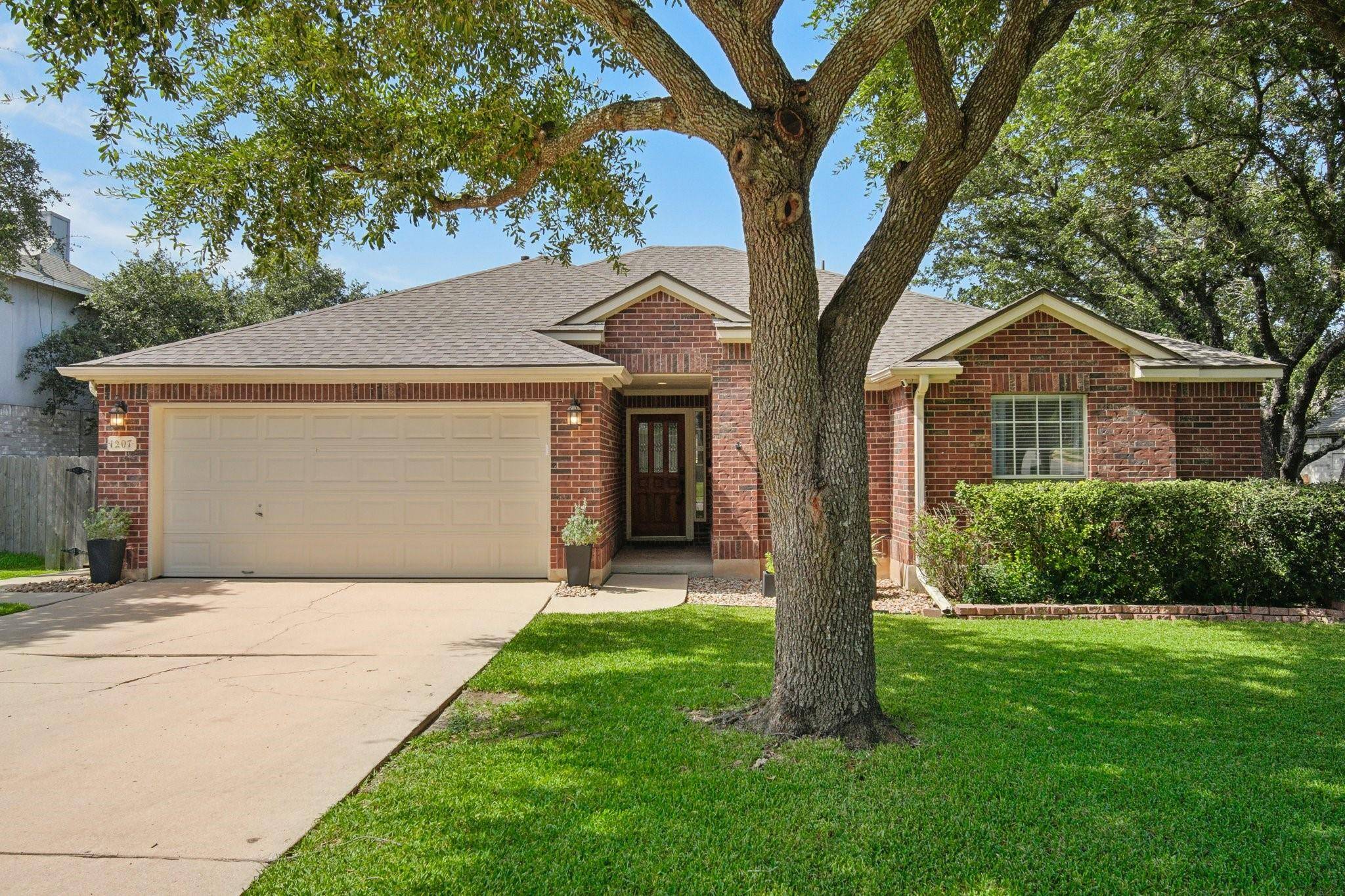 1207 Cedar Brook DR, Cedar Park, TX 78613