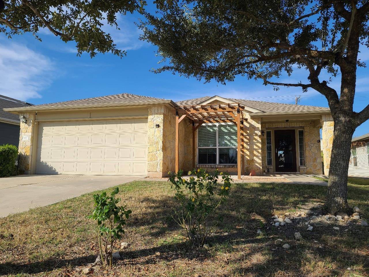 604 Comal RUN, Hutto, TX 78634