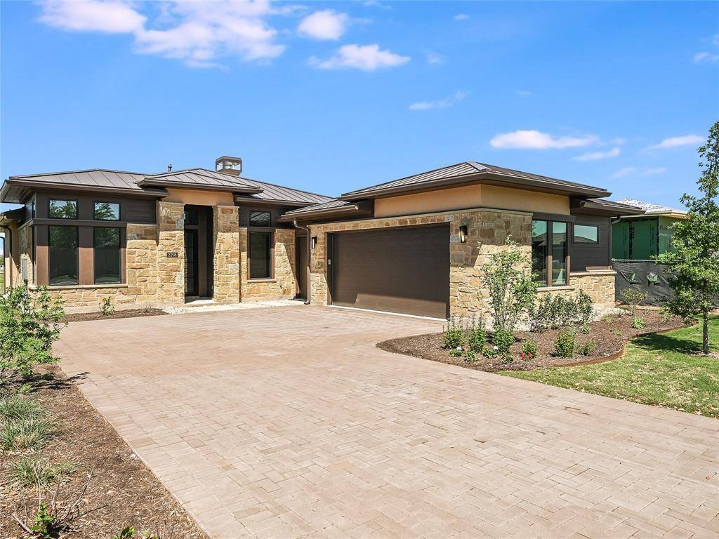 2208 Kahala Sunset DR, Spicewood, TX 78669
