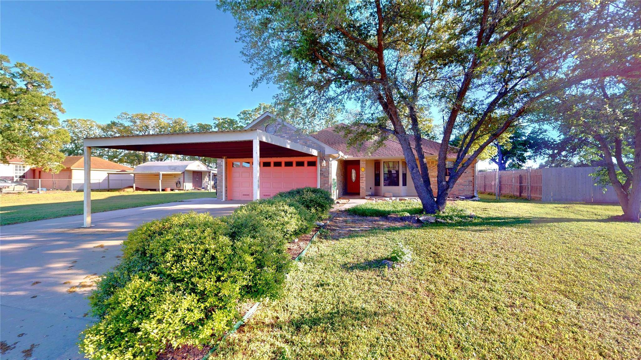334 Biscayne ST, Giddings, TX 78942