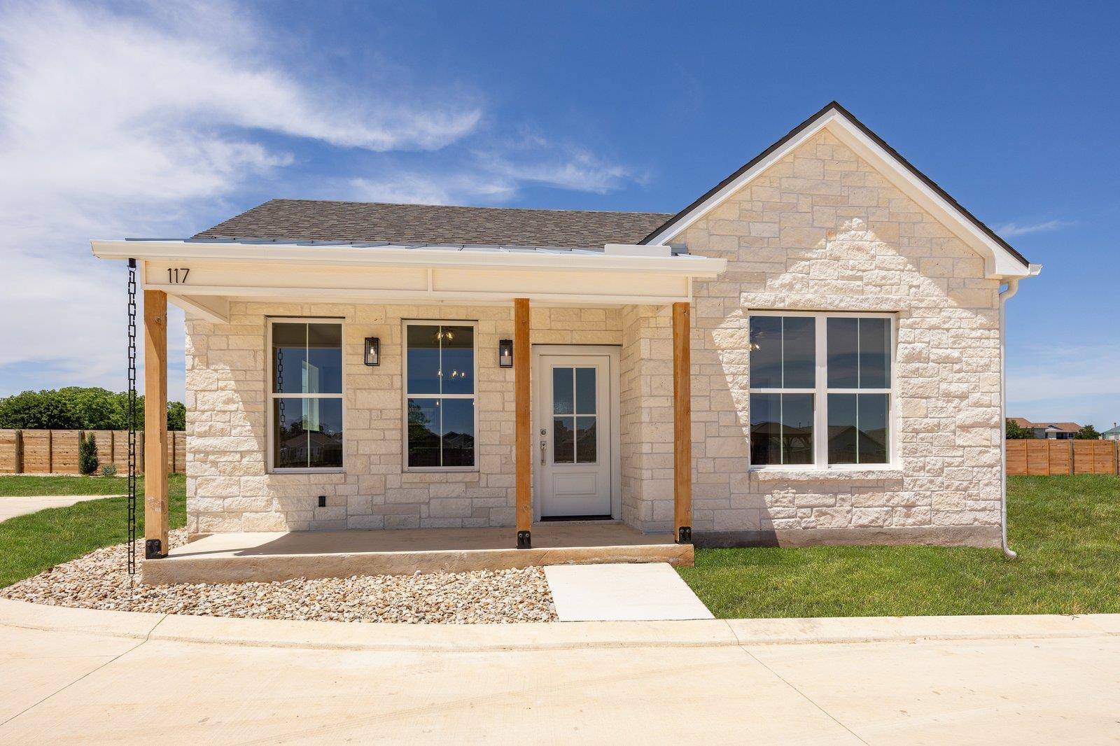 802 S Creek ST #117, Fredericksburg, TX 78624