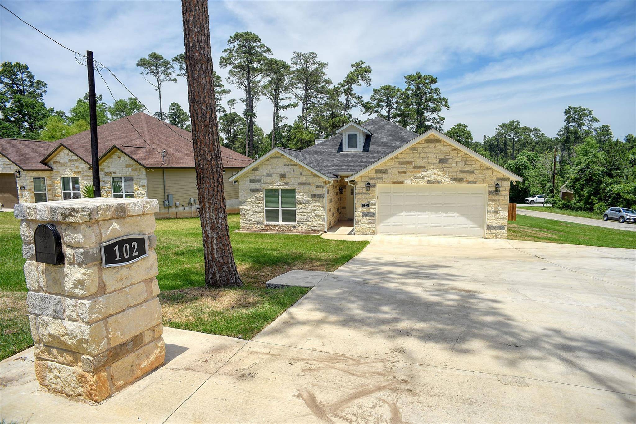 102 Kaena LN, Bastrop, TX 78602