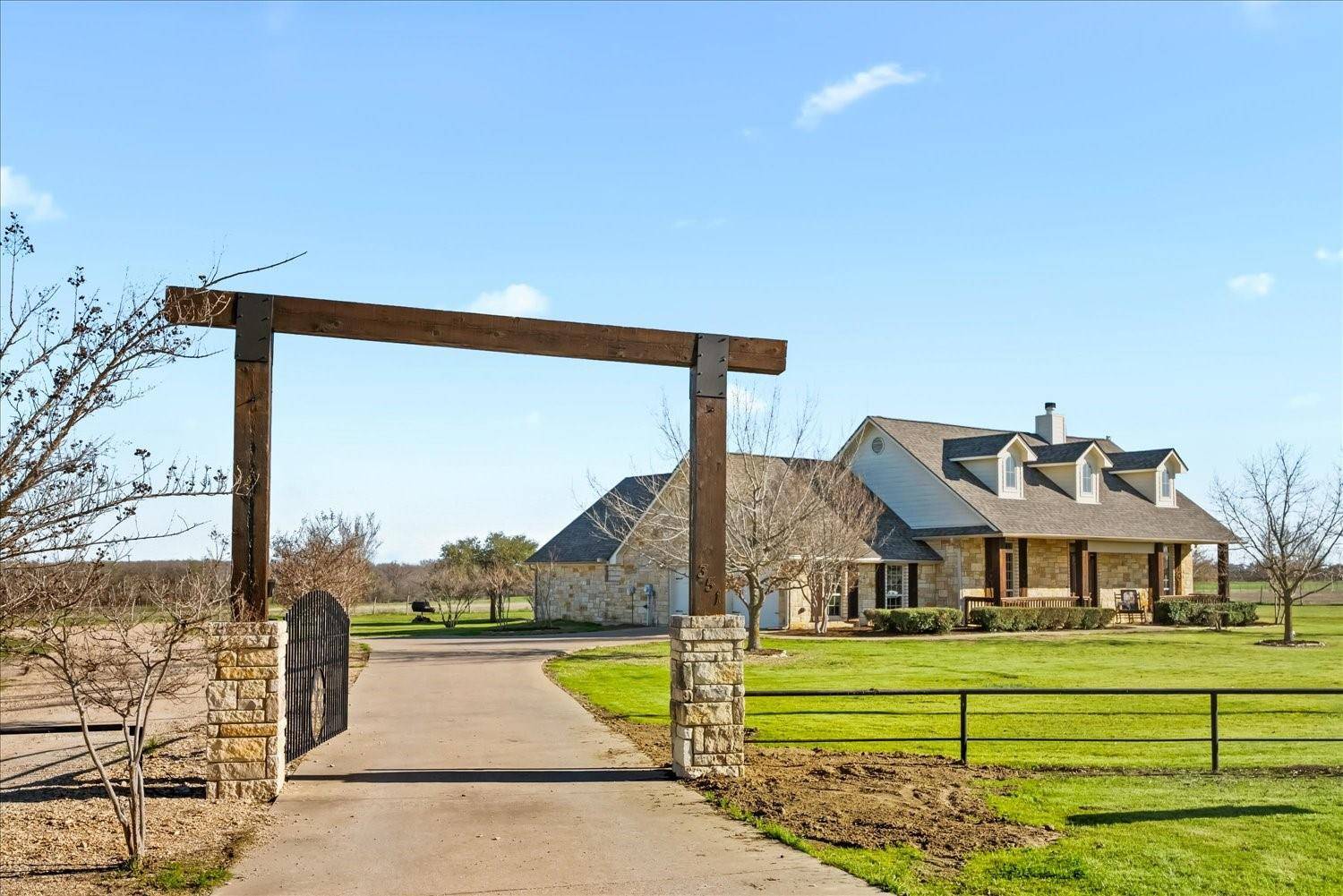 351 County Road 221, Cameron, TX 76520