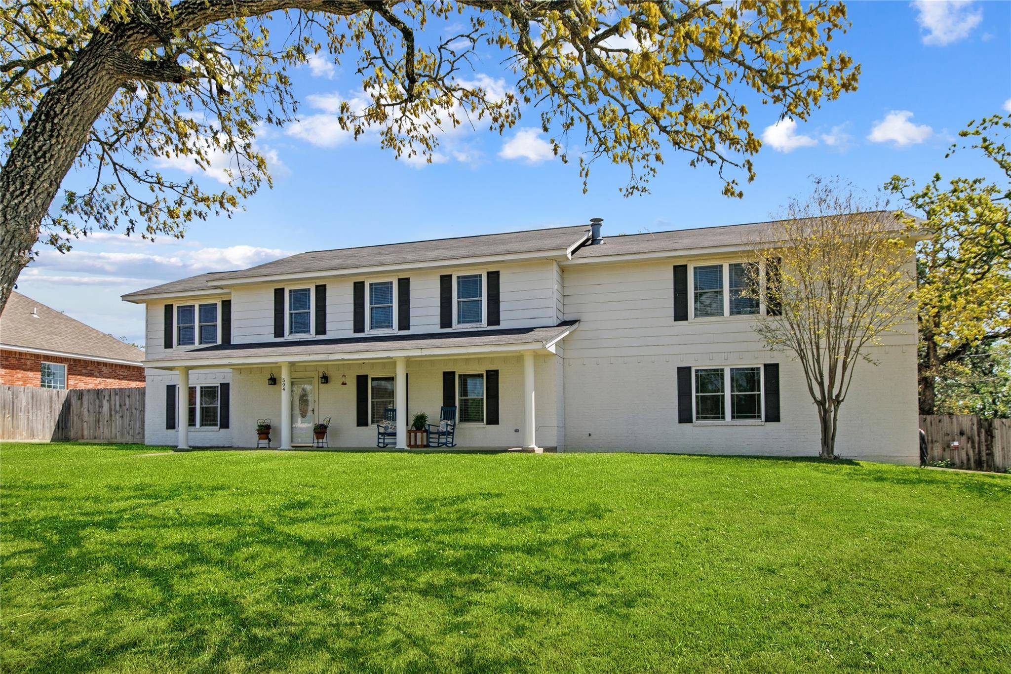 594 Acorn ST, Giddings, TX 78942
