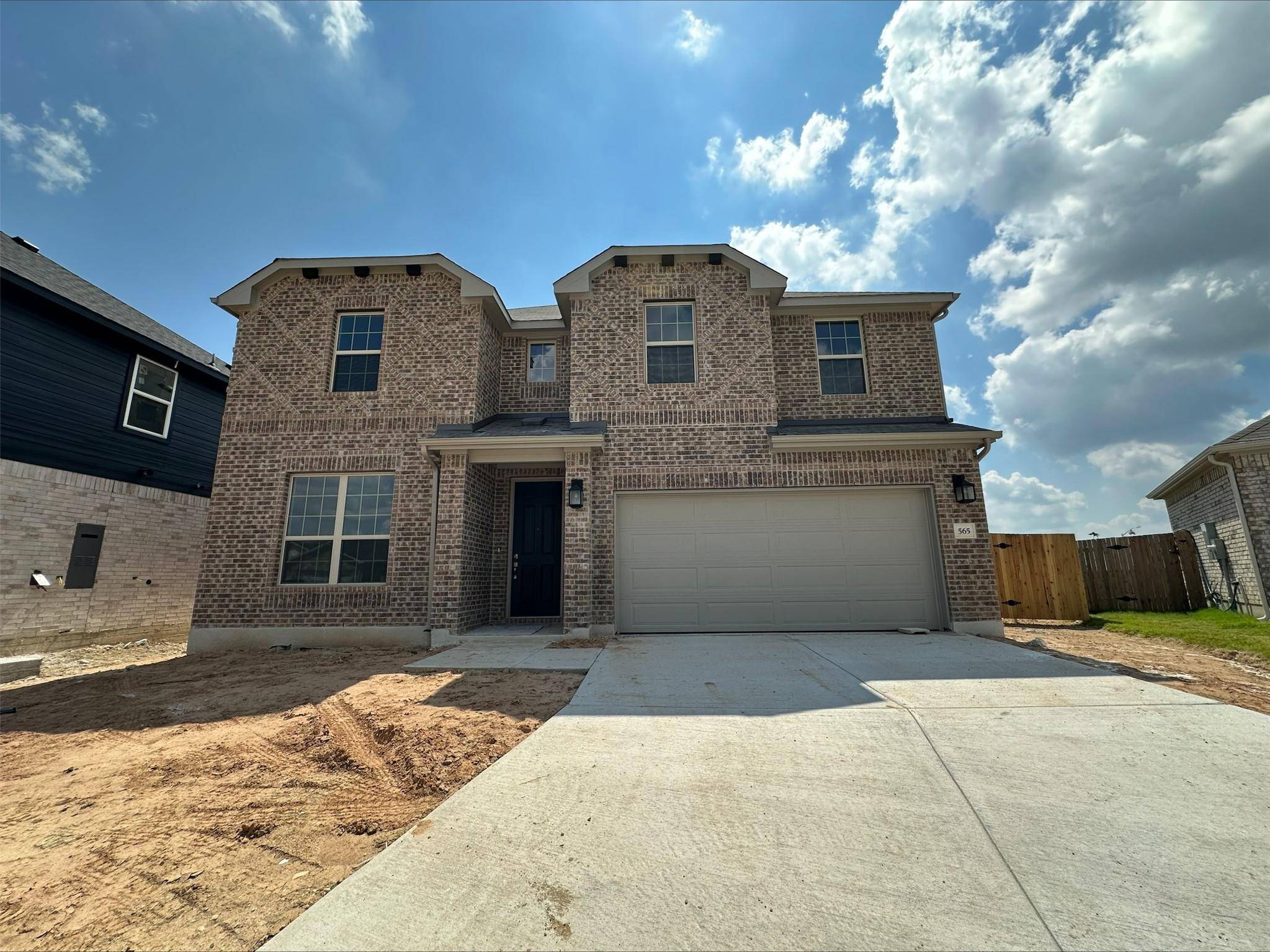 565 Durian LOOP, Buda, TX 78610