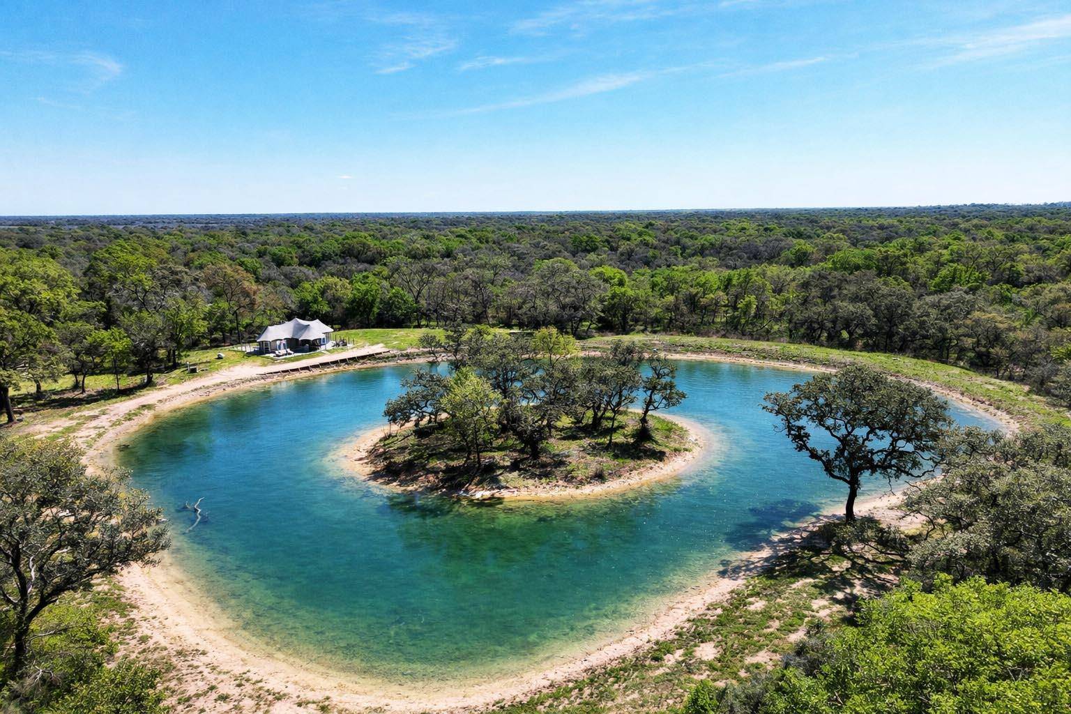 1839 County Road 103, Columbus, TX 78934