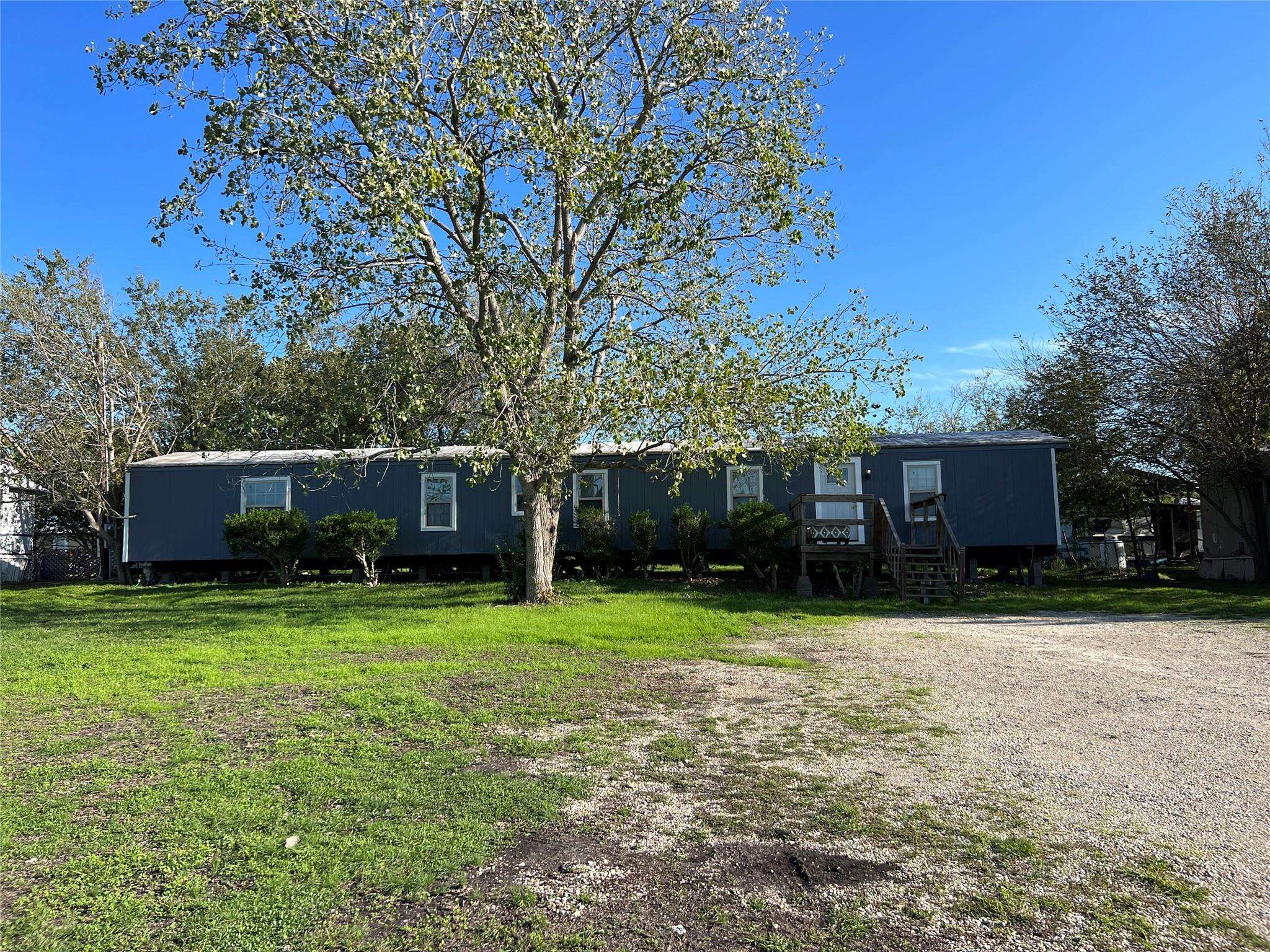 107 Summit DR, Kyle, TX 78640