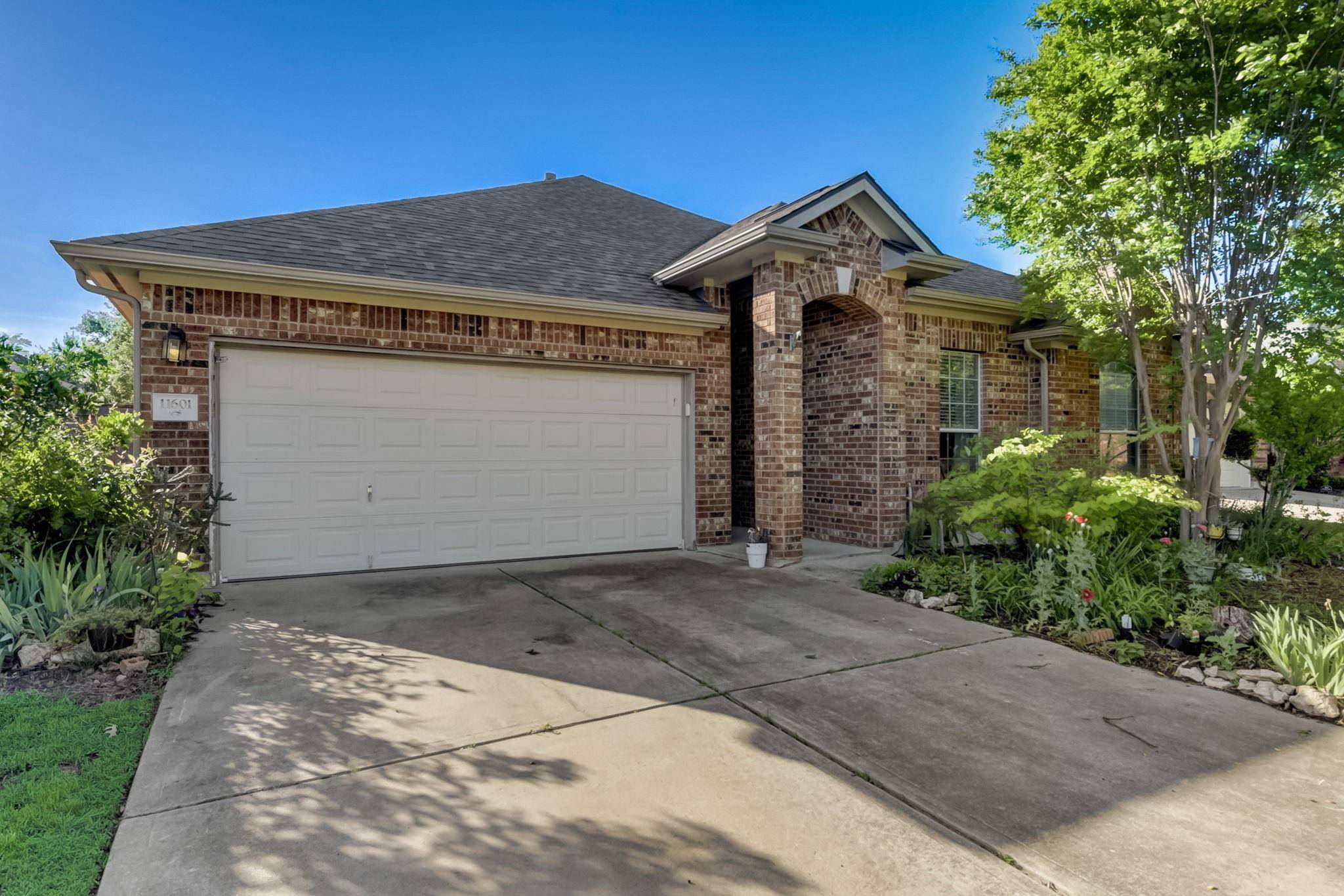 11601 Sun Glide LN, Manor, TX 78653