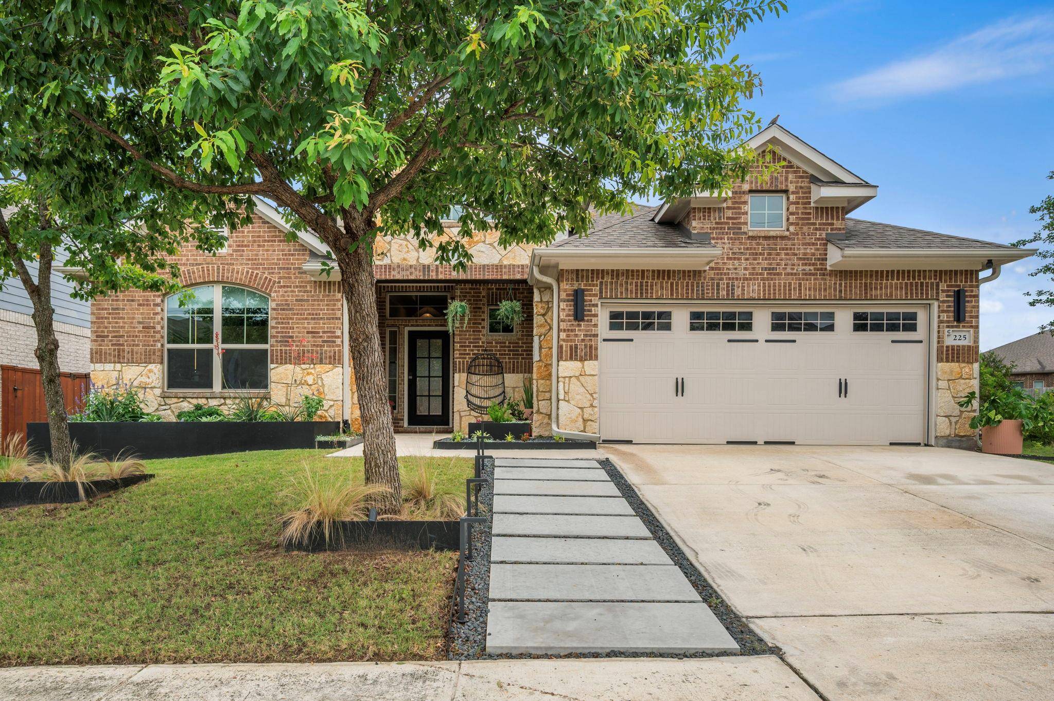 225 Blue Waterleaf LN, Georgetown, TX 78626