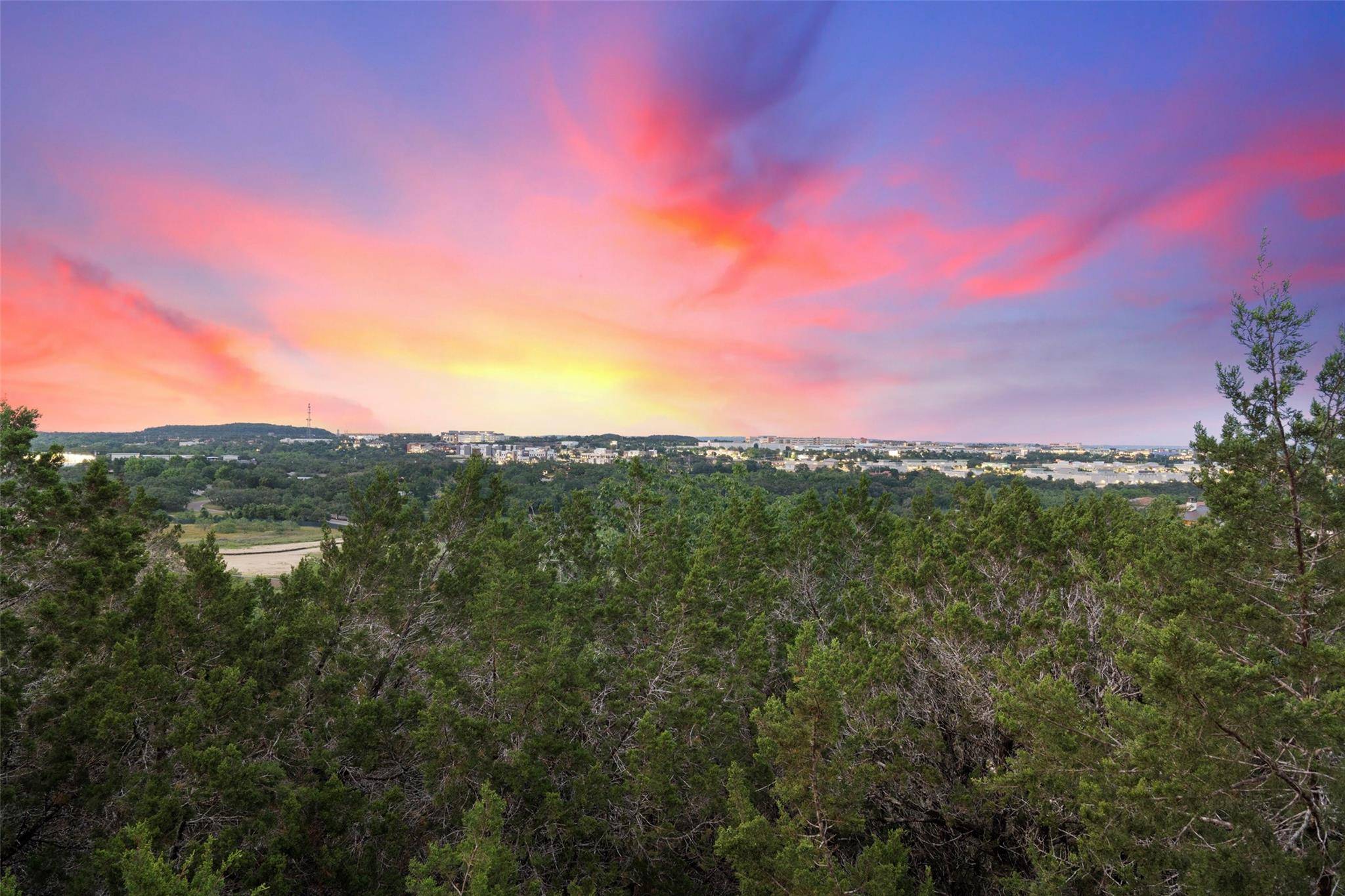 000 Great Divide DR, Bee Cave, TX 78738