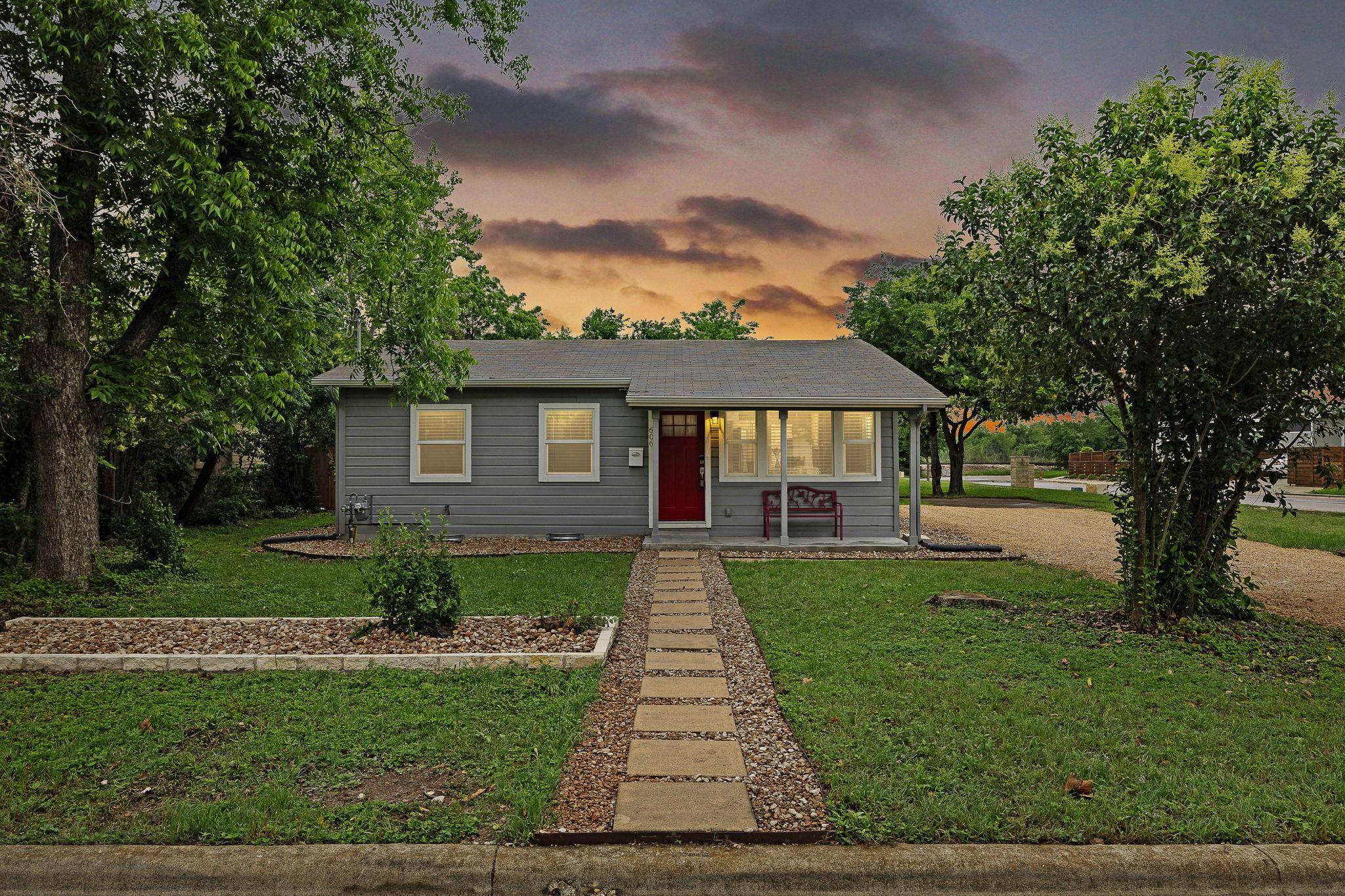 606 E 19th ST, Georgetown, TX 78626