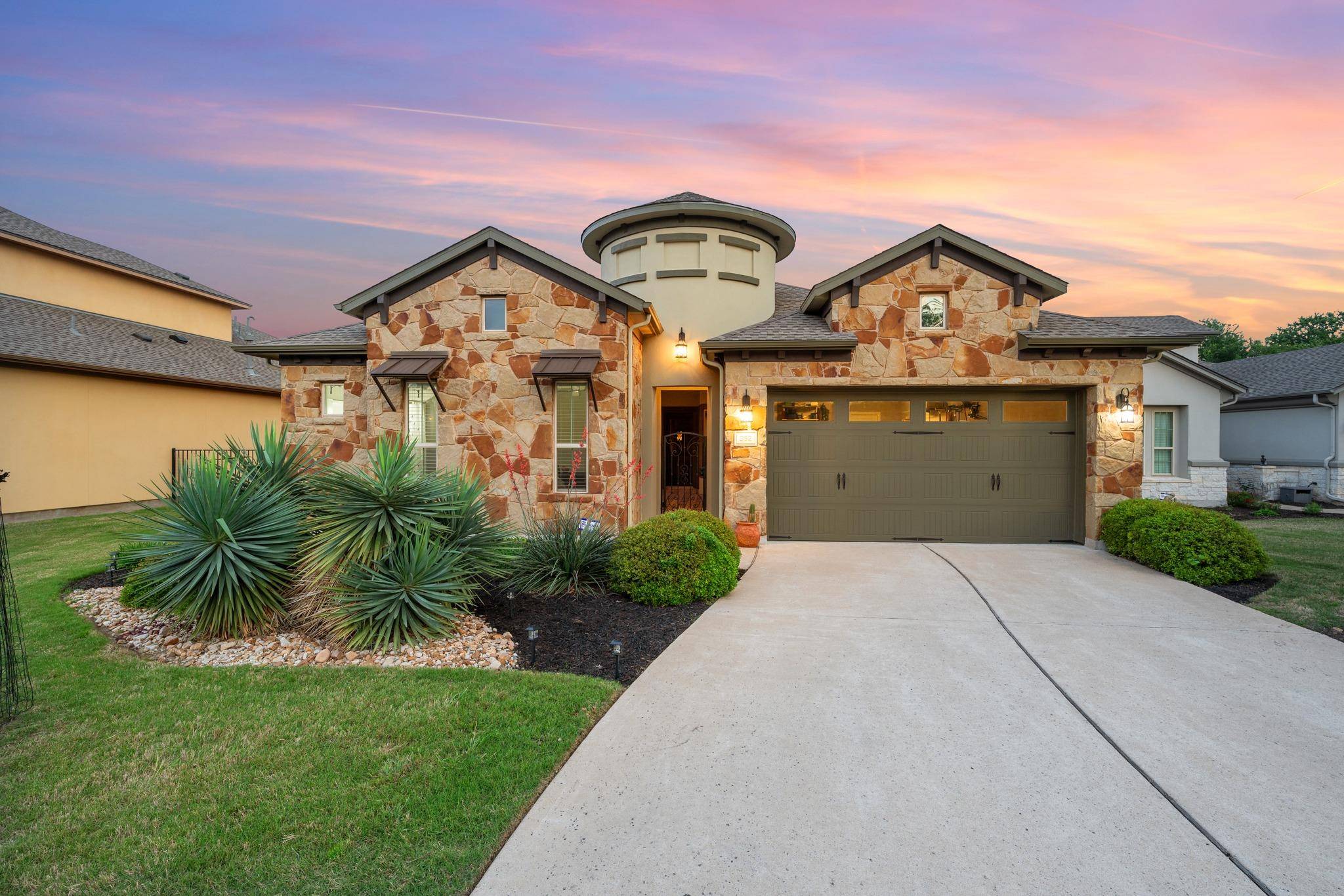 362 Wellington DR, Austin, TX 78737